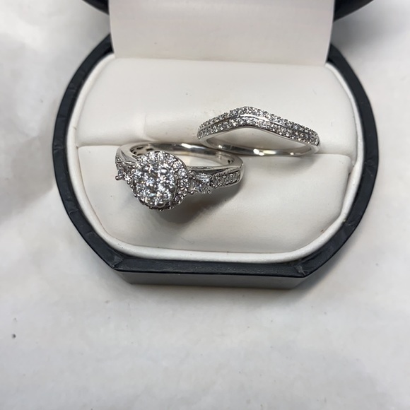 Bridal set Diamonds Ring - Picture 4 of 12